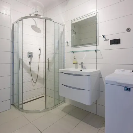 Ferienwohnung Fuer 6 Personen Ca 60 Qm In Crikvenica, Kvarner Bucht Und Umgebung - A83204 شقة تْسْغيكفانِتْسا