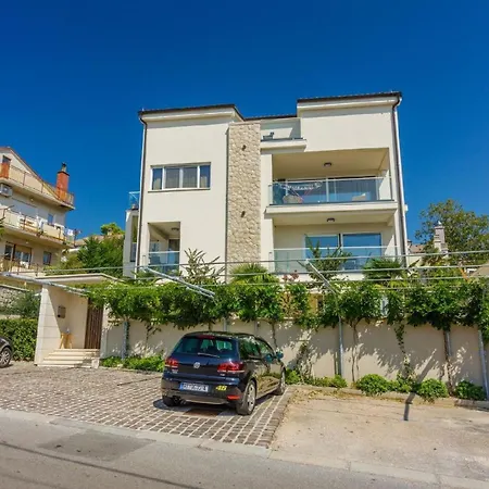 Ferienwohnung Fuer 6 Personen Ca 60 Qm In Crikvenica, Kvarner Bucht Und Umgebung - A83204
